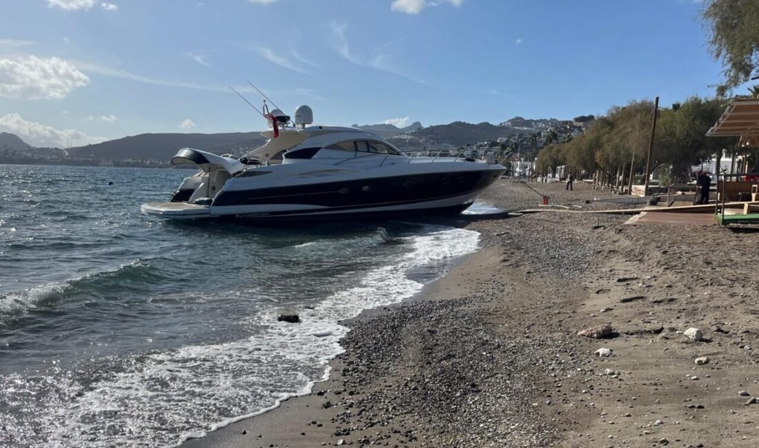 MUĞLA (AA) – Muğla'nın Bodrum ilçesinde açıkta demirli motoryat kuvvetli