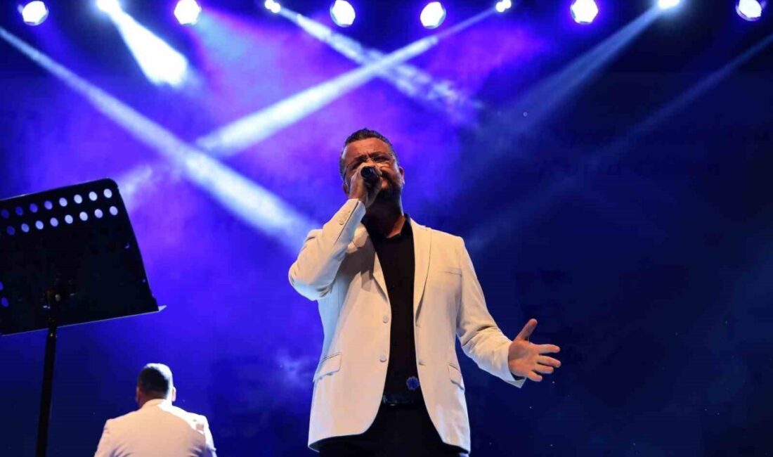 Denizli Büyükşehir Belediyesi, 24 Kasım Öğretmenler Günü’nde unutulmaz bir konser