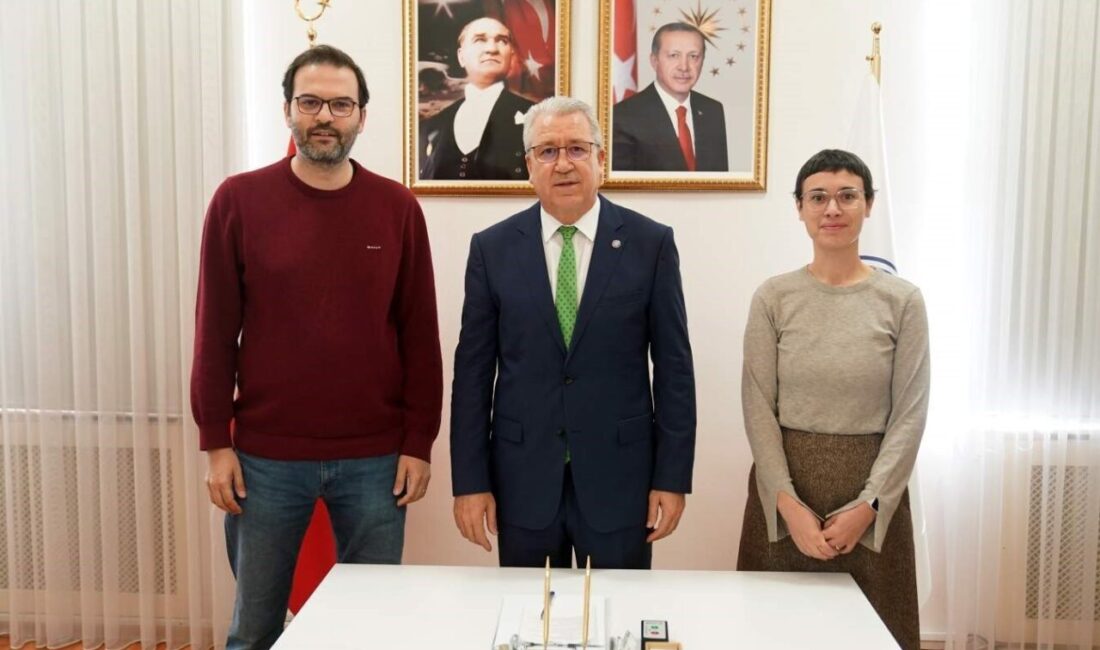 Ege Üniversitesi Fen Fakültesi Biyoloji Bölümü öğretim üyeleri Doç. Dr.