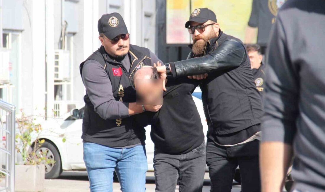 İzmir’in Seferihisar ilçesinde kavga ihbarına giden polis ekiplerine yönelik gerçekleştirilen