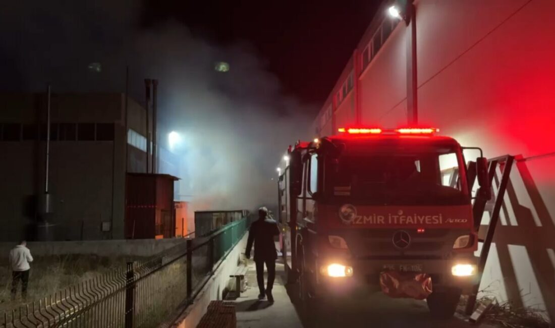 İZMİR (AA) – İzmir’in Kemalpaşa ilçesinde kahve fabrikasında çıkan yangın
