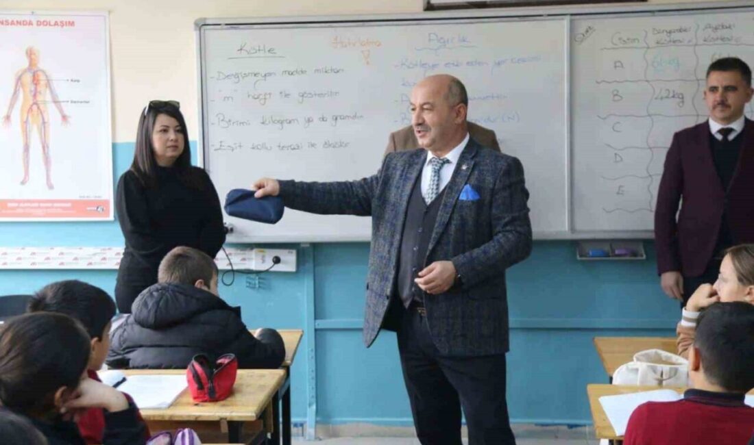Kütahya İl Millî Eğitim Müdürü Hasan Başyiğit ve Şube Müdürü