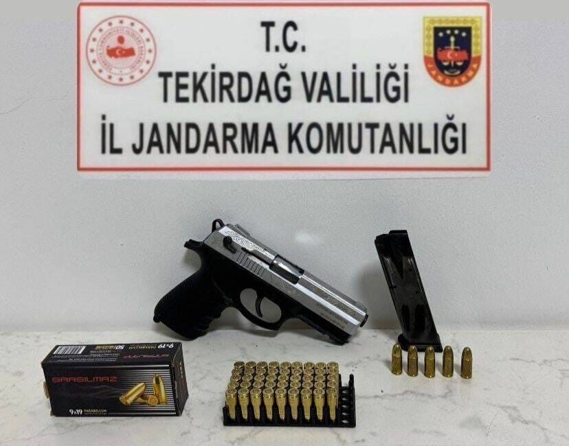 Tekirdağ’da jandarma ekipleri tarafından Kapaklı ve Çerkezköy ilçelerinde yapılan iki