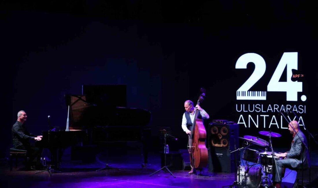 Antalya’nın sanat dünyasına açılan en önemli kapılarından olan 24. Uluslararası
