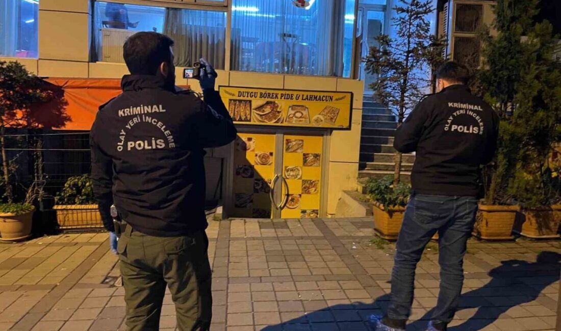 İstanbul Bağcılar’da kimliği belirsiz şüpheli, girdiği kıraathanede oturan adamı silahla
