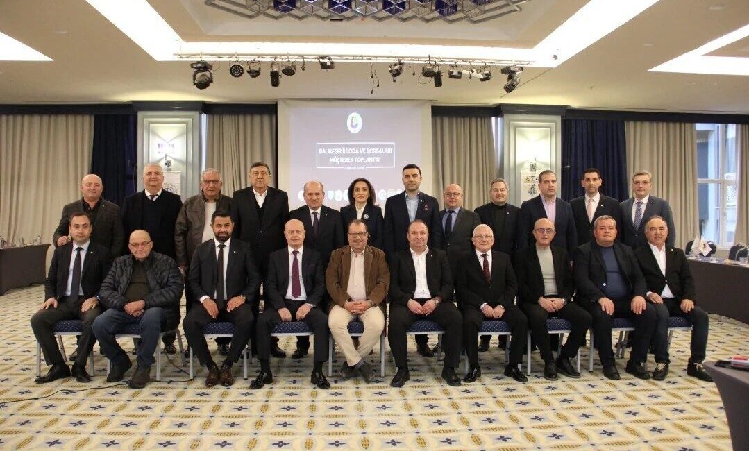 Balıkesir’de hizmet veren ticaret odaları ve ticaret borsaları yöneticileri Edremit’teki