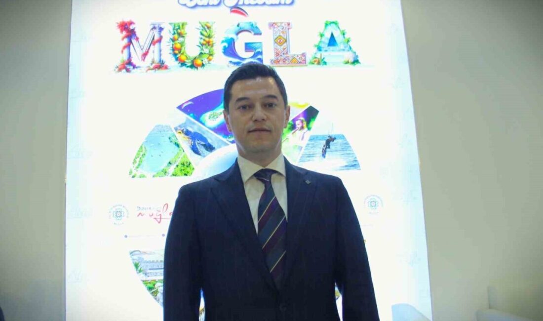 İzmir’de düzenlenen 18. Uluslararası Turizm Ticaret Fuar Kongresine katılan Marmaris
