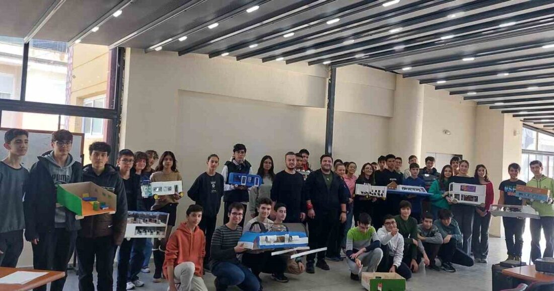 Aydın genelinde birçok gencin yeteneklerini keşfetmesini sağlayan Deneyap Teknoloji Atölyesi’nde