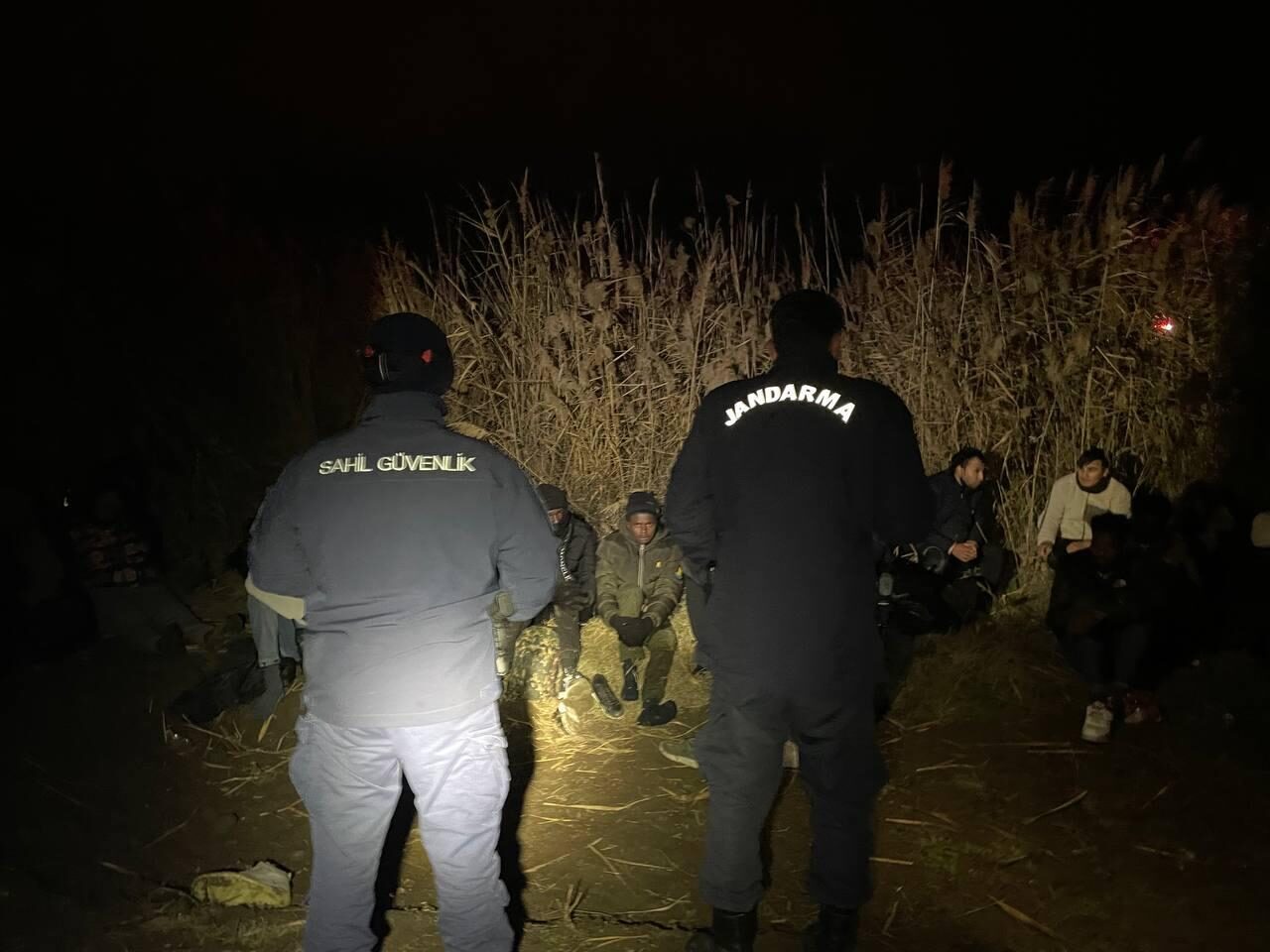 İZMİR (AA) – İzmir'in Dikili ve Urla ilçeleri açıklarında 51