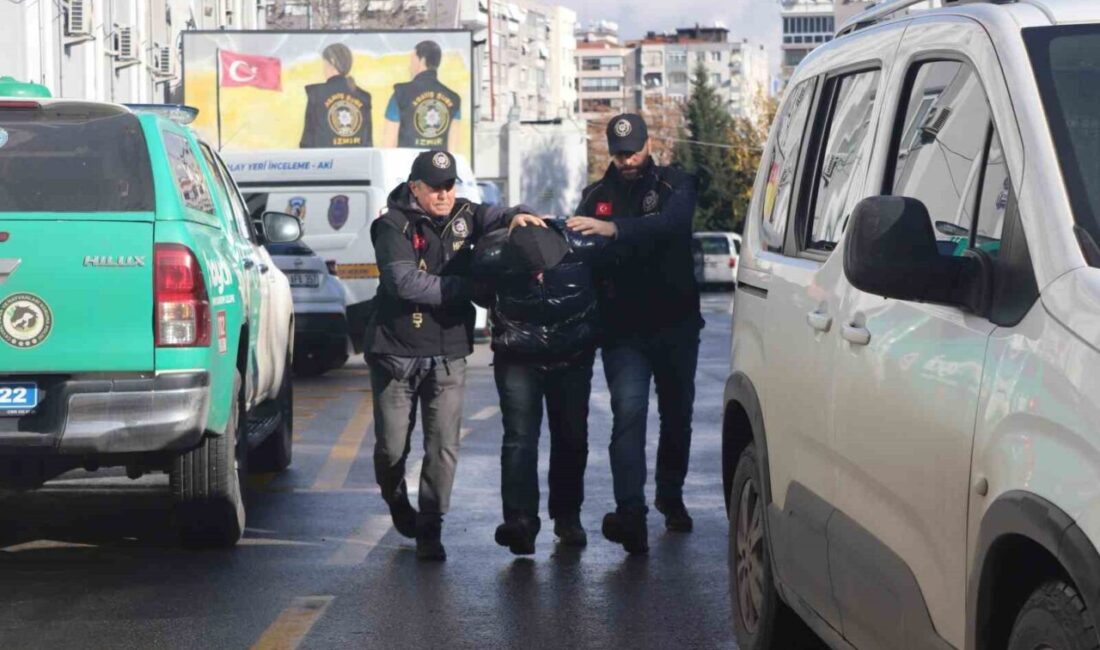 İzmir’in Bayraklı ilçesinde, 35 yıllık komşularının evinin duvarını delip çeyizlik