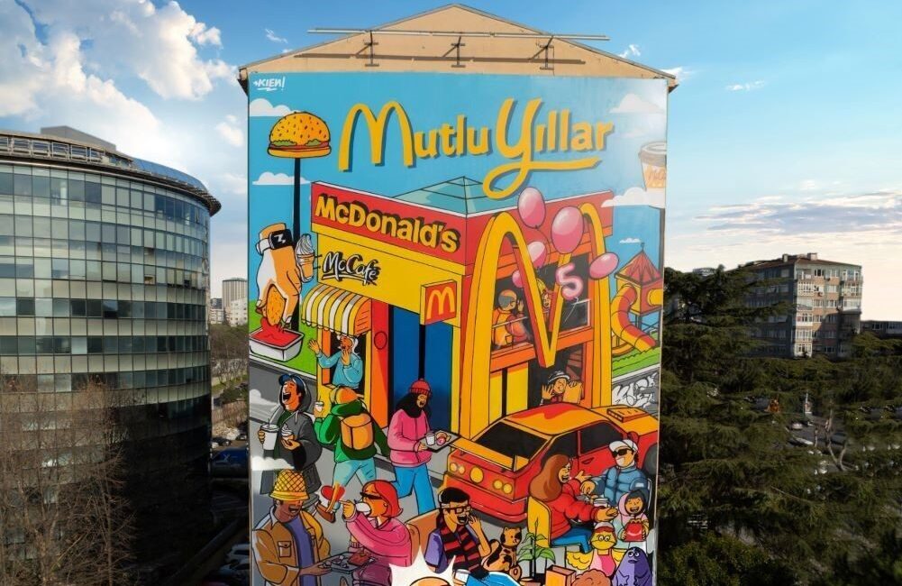 McDonald’s Türkiye, yeni yıl kampanyasını duyurdu. Marka, McDonald’s anılarını grafitiye