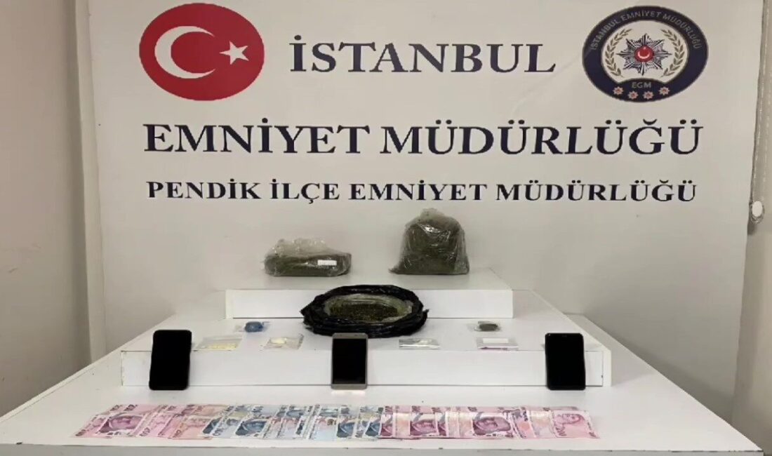 Pendik’te uyuşturucu ticareti yapıldığı tespit edilen bir adrese polis tarafından