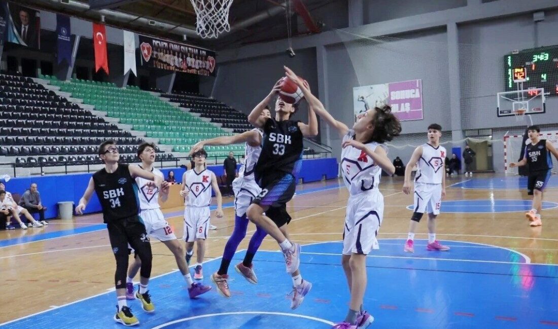 Denizli’de Basketbol U16 Erkekler Kulüpler Arası İl Birinciliği müsabakalarında Servergazi