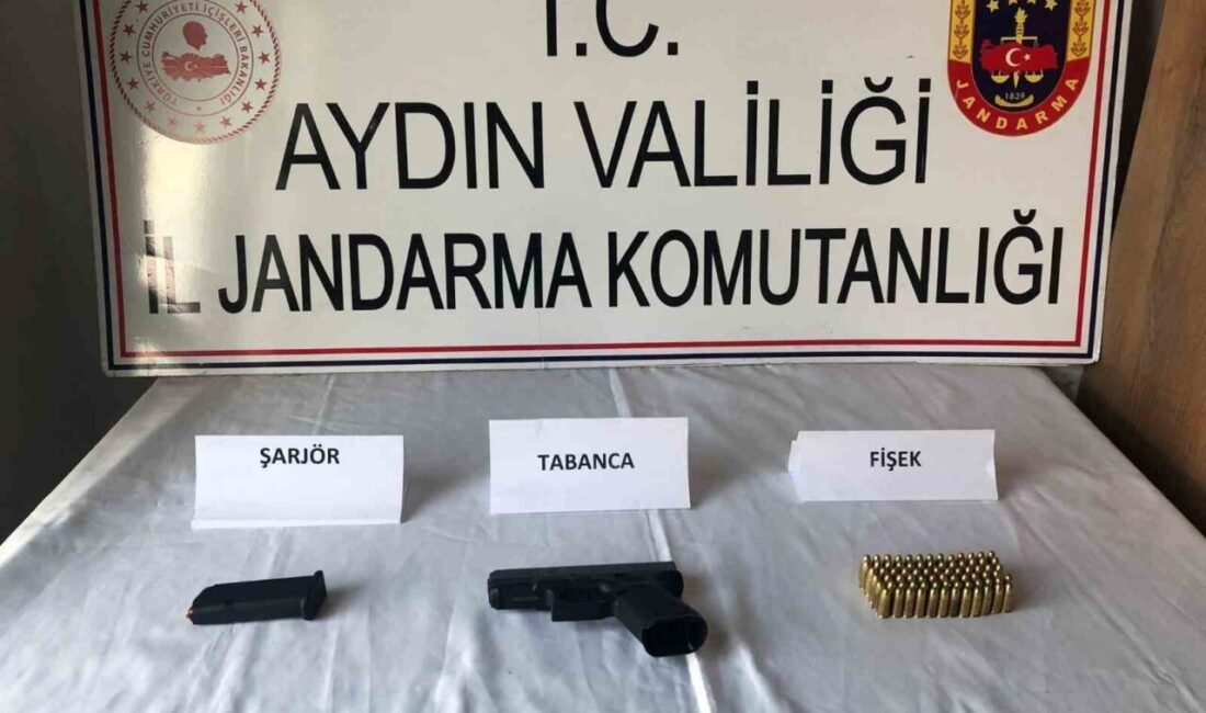 Aydın’ın İncirliova ilçesinde şüpheli hareketlerde bulunan bir kişinin üzerinde ruhsatsız