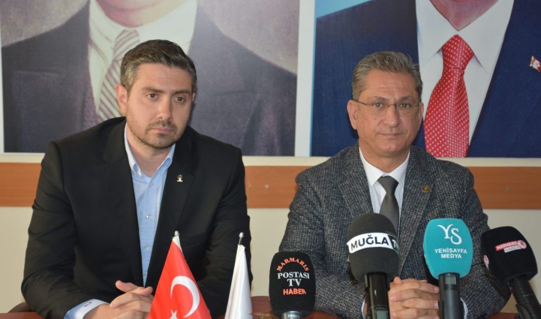 - "CHP'li Marmaris Belediye Başkanı Acar Ünlü, sanki kendi inisiyatifi