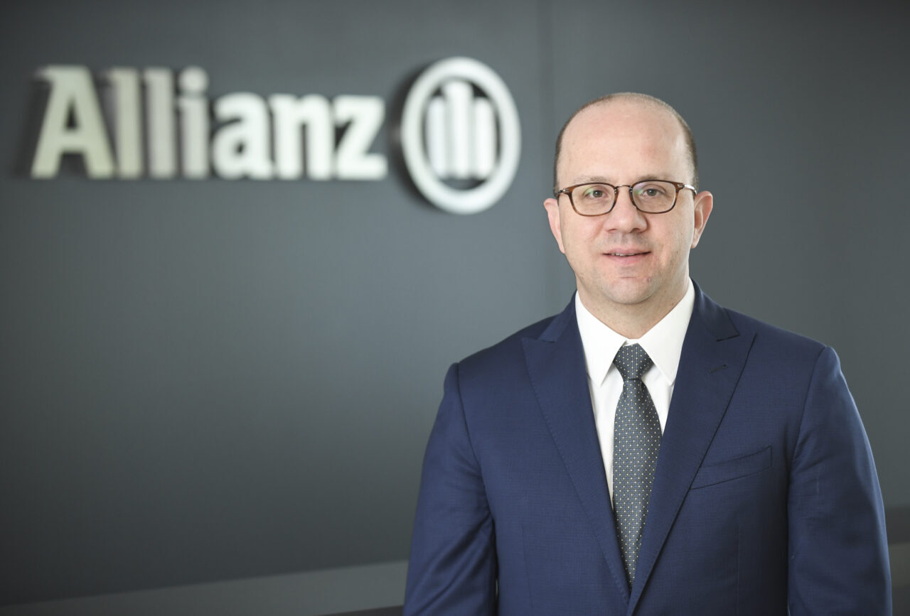 - Allianz Türkiye CEO'su Tolga Gürkan:
- "Bu sonuçtan yola çıkarak