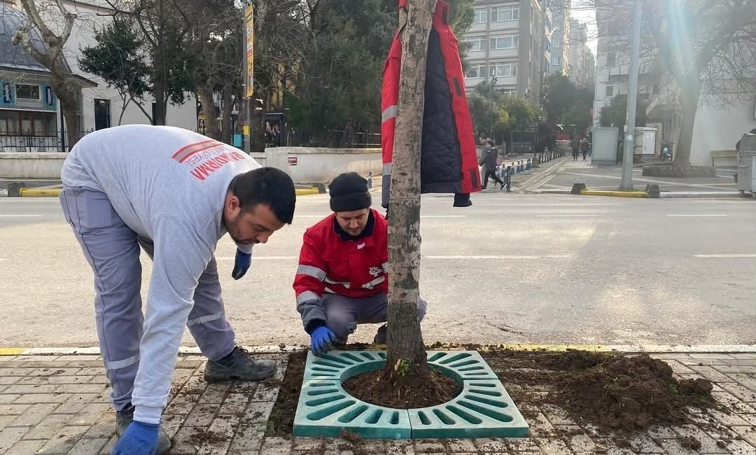 Balıkesir’in Bandırma ilçesinde, yayaların daha güvenli ve rahat bir şekilde