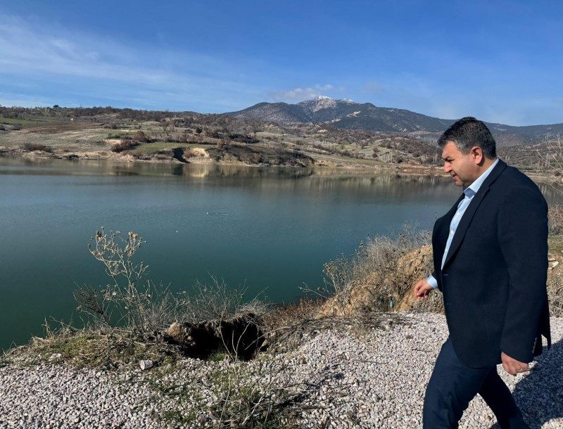 Kütahya’nın Gediz Belediye Başkanı Necdet Akel, ilçenin önemli su kaynaklarından
