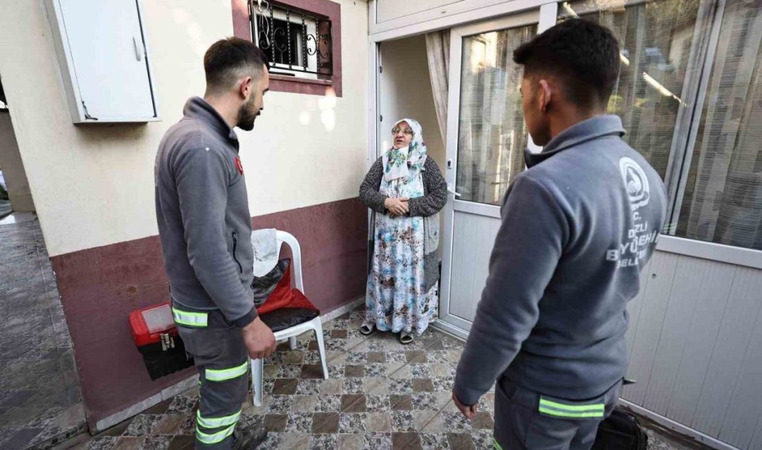 Denizli Büyükşehir Belediyesi, 65 yaş üstü vatandaşların evlerinde yaşadığı su