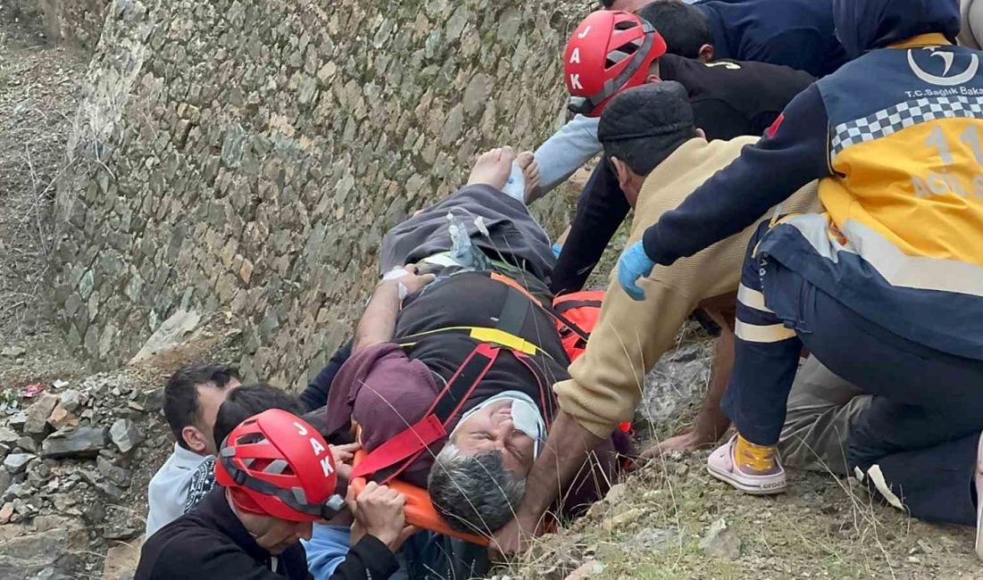 Muğla’nın Fethiye ilçesinde 10 metre yükseklikten dereye uçan motosiklet sürücüsü