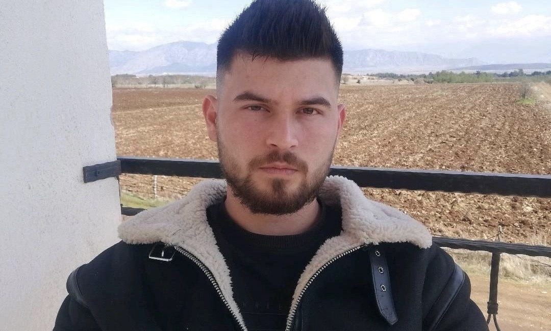 Denizli’de tek taraflı motosiklet kazasında ağır yaralanan 23 yaşındaki genç