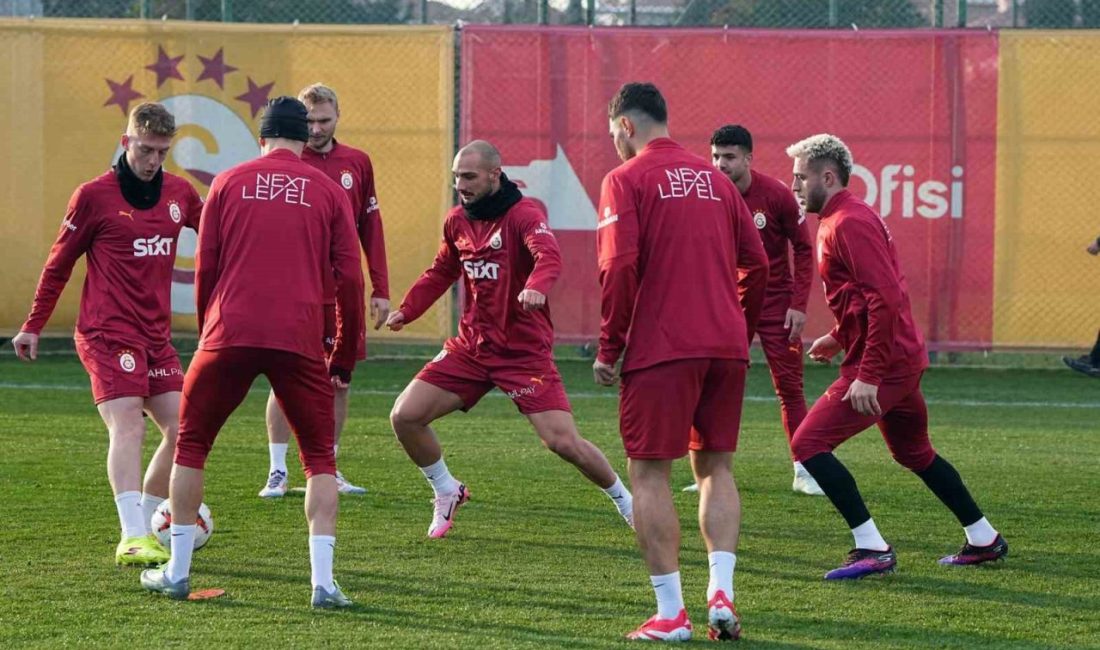 Galatasaray, UEFA Avrupa Ligi’nde Ajax ile oynayacağı maçın hazırlıklarını bugün