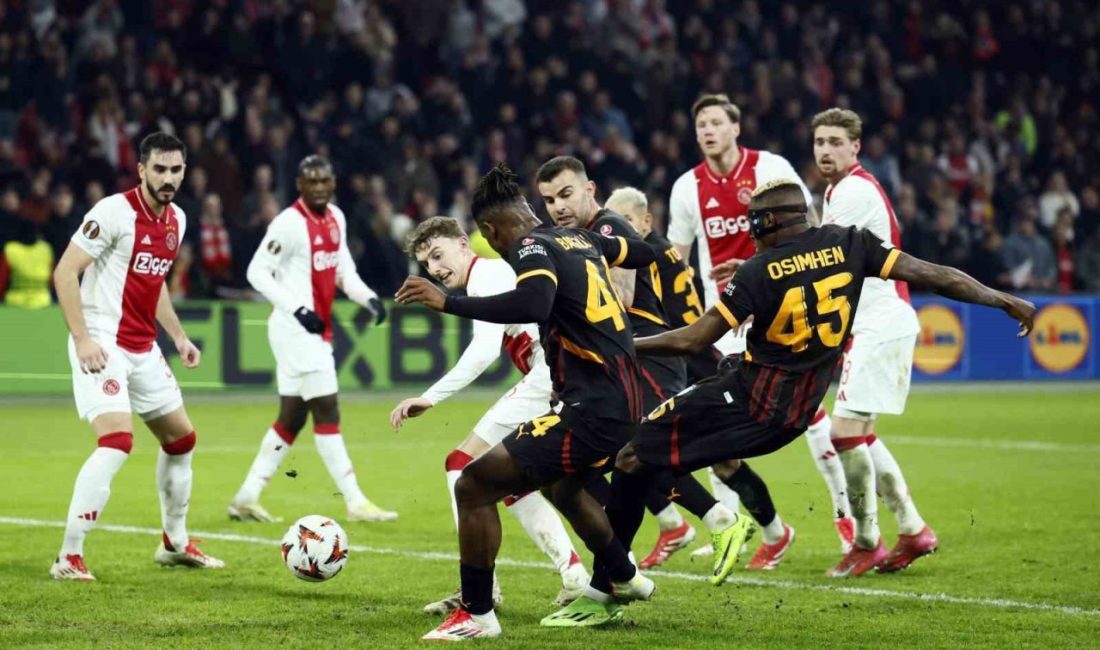 Galatasaray, UEFA Avrupa Ligi’nde play-off turunda Midtjylland ya da AZ