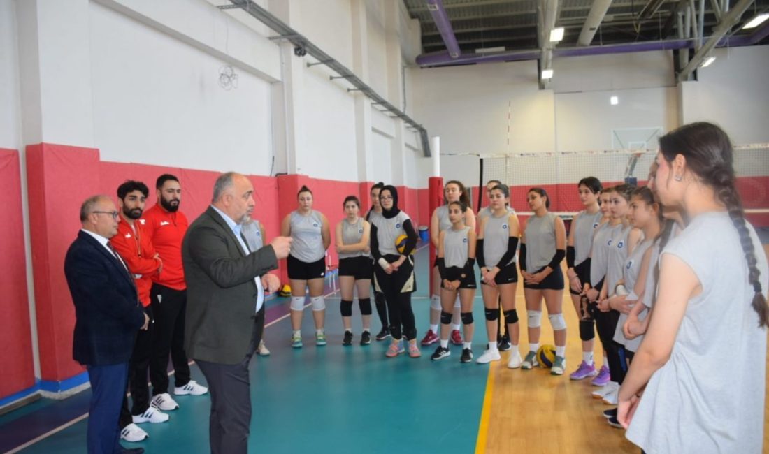 Afyonkarahisar Gençlik ve Spor İl Müdürü İsmail Hakkı Kasapoğlu ve