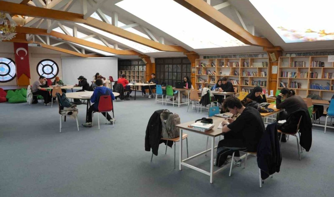 Eskişehir Büyükşehir Belediyesi Haller Gençlik Merkezi, gençlerin sınav dönemi stresini