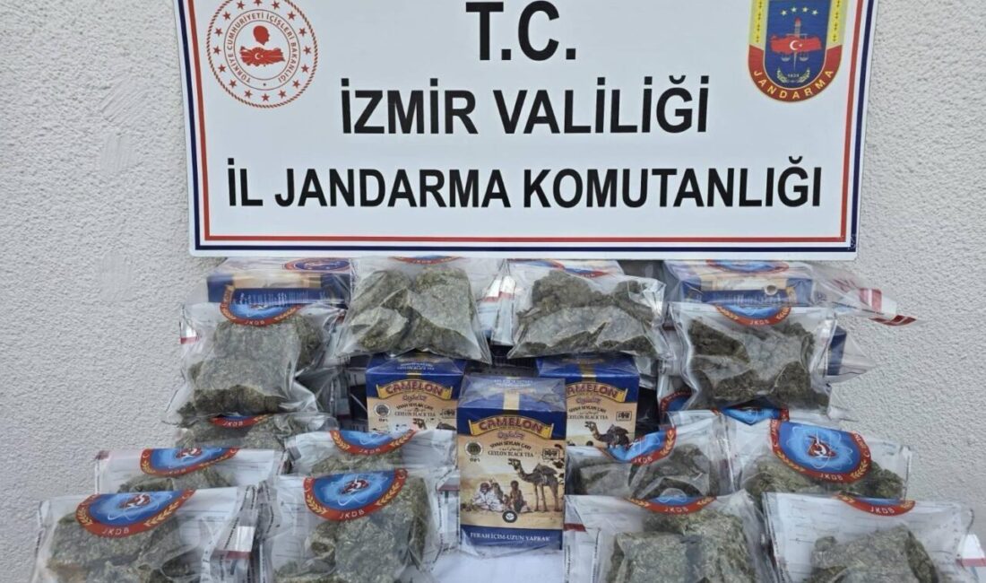 İZMİR (AA) – İzmir'de düzenlenen uyuşturucu operasyonunda 2 şüpheli gözaltına