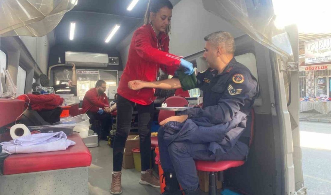 Aydın’ın Karpuzlu ilçesinde jandarma personelleri Kızılay’a kan bağışında bulundu. Karpuzlu