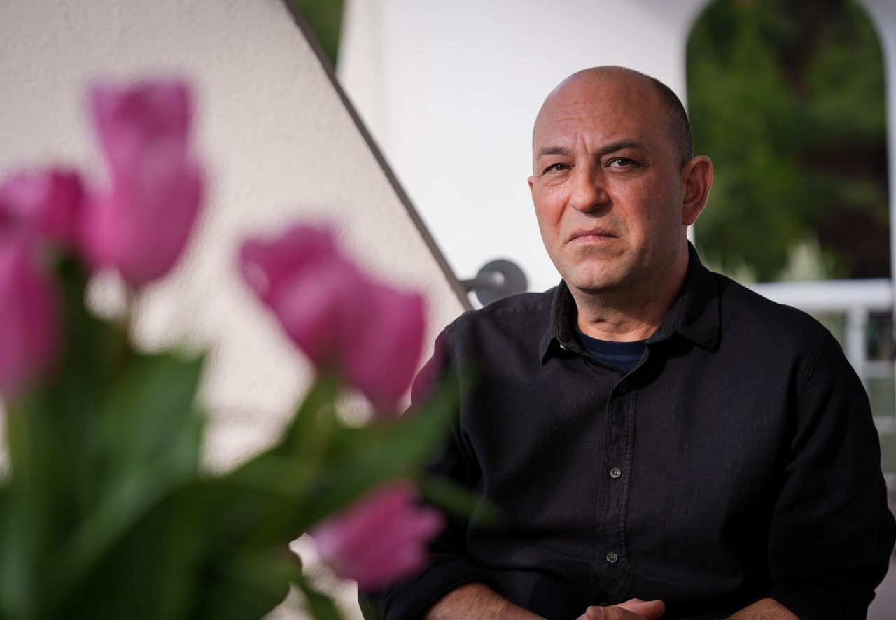 - "Çok büyük panik vardı. Dördüncü kata kadar inebildik ama