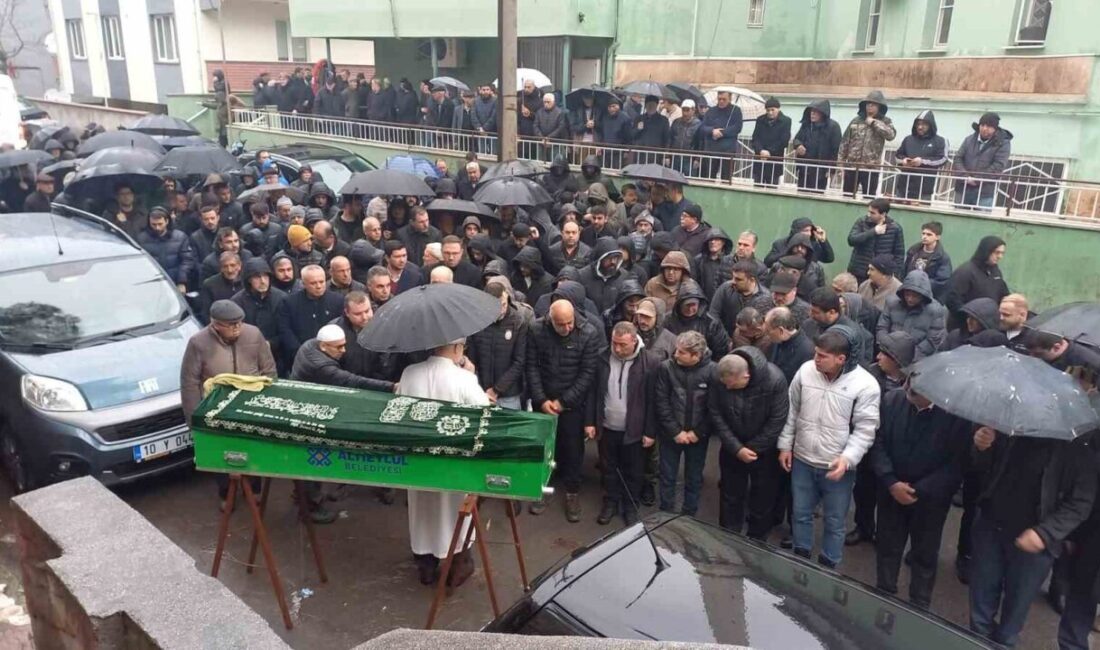 Balıkesir’de kazada hayatını kaybeden 2 kişi son yolculuğuna uğurlanıyor. Balıkesir’in