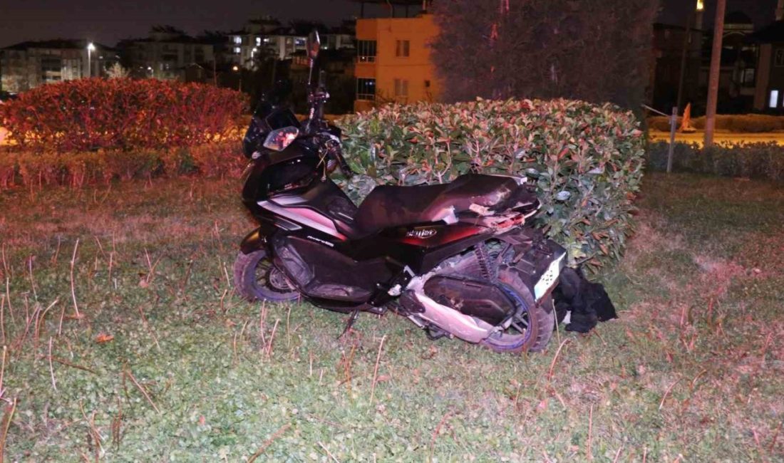 Denizli’de direksiyon hakimiyetini kaybeden 18 yaşındaki motosiklet sürücüsü yaptığı kazada