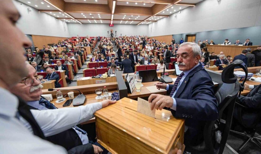 İzmir Büyükşehir Belediye Meclisi’nin 2025 yılındaki ilk birleşiminde kentsel dönüşüm