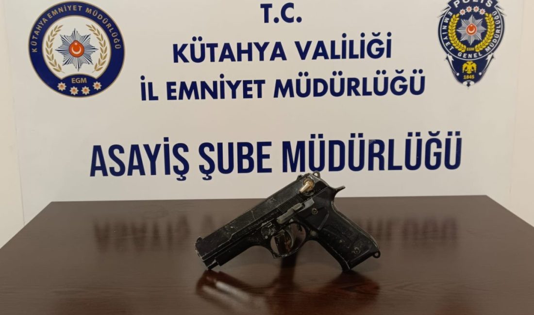 KÜTAHYA (AA) – Kütahya'da bir kuyumcudan kurusıkı tabancayla hırsızlık yapmaya