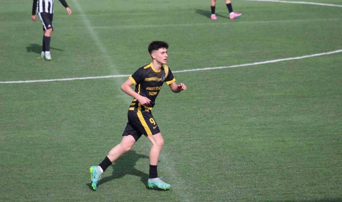 Kütahya Spor Lisesi 2. sınıf öğrencisi ve Kütahya Özel İdarespor’un