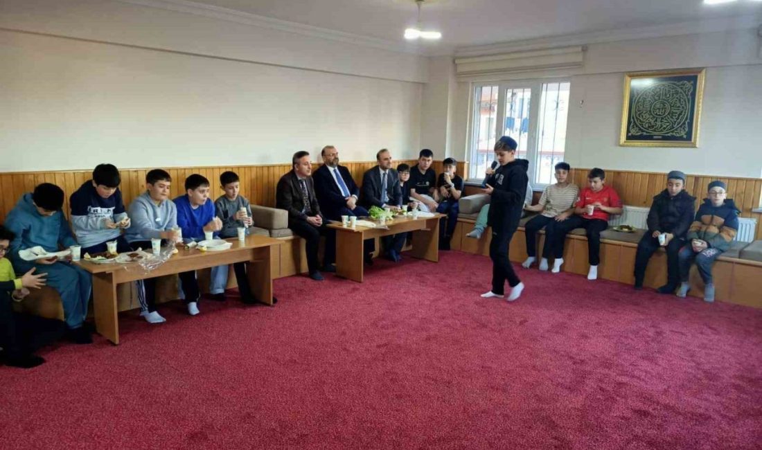 Kütahya İl Müftülüğü tarafından Emir Sultan Kur’an Kursu’nda yarıyıl tatili