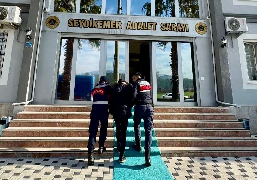 MUĞLA (AA) – Muğla'nın Seydikemer ilçesinde hakkında kesinleşmiş hapis cezası