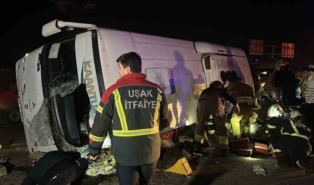 Uşak’ta otomobil ile işçi servisin çarpışması sonucu meydana gelen kazada