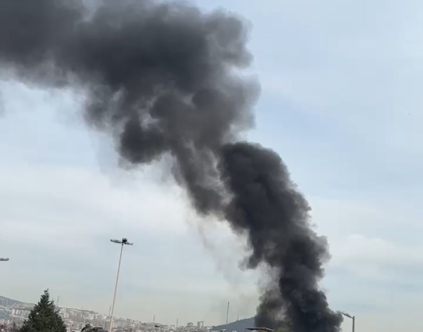 Pendik Marina’da yakıt deposunun bulunduğu bölümde yangın çıktı. Alevler itfaiyenin