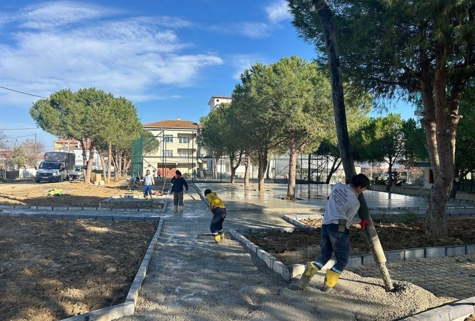 Silivri Belediyesi, ilçedeki yeşil alanları koruma ve geliştirme çalışmalarına hız