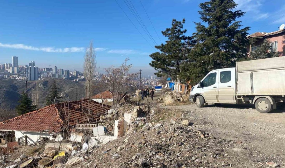 Ankara’nın Mamak ilçesinde bir kadına başıboş sokak köpekleri saldırmıştı. Kadının