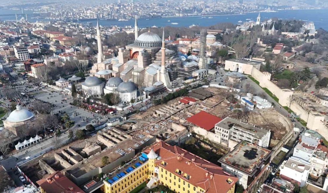 Fatih Sultanahmet’te yer alan Four Seasons Hotel’i arkolejik alanda 60