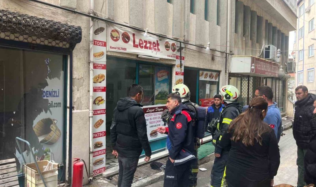 Buldan’da bir tost salonunda fritöz makinasından çıkan yangın vatandaşları korkuttu.