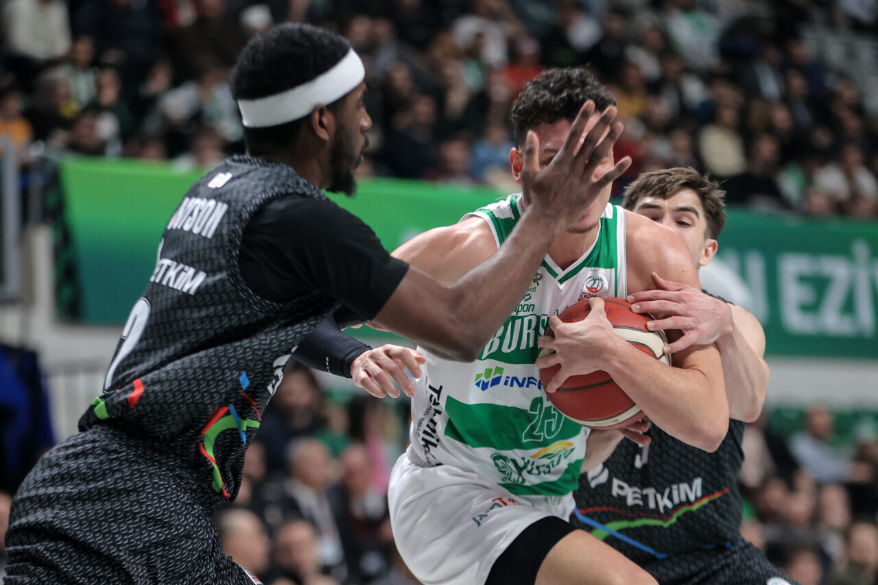 - Bursaspor Yörsan: 85 - Aliağa Petkimspor: 111