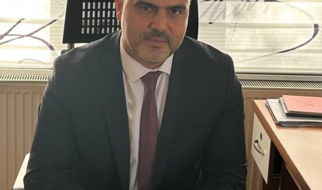 Muğla’nın Yatağan ilçesinde İlçe Milli Eğitim Müdürü Osman Alemdar’ın emekliye
