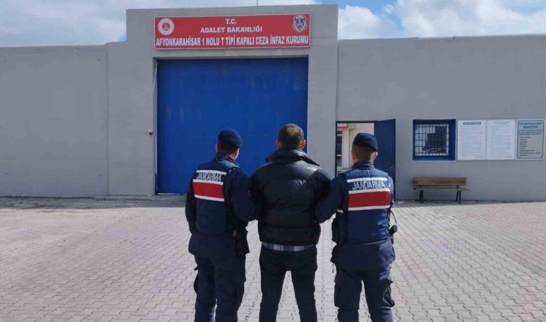 Afyonkarahisar İl Jandarma Komutanlığı ekipleri silahla tehdit suçundan 5 yıl