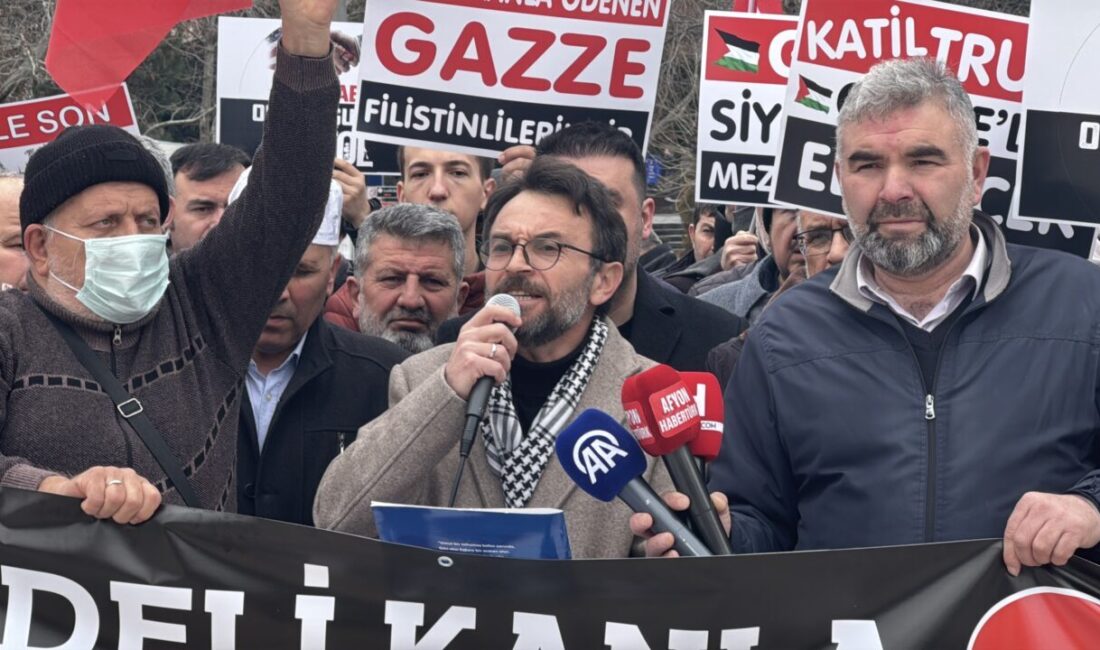 AFYONKARAHİSAR (AA) – Afyonkarahisar'da Filistinlileri zorla yerinden etme planına karşı