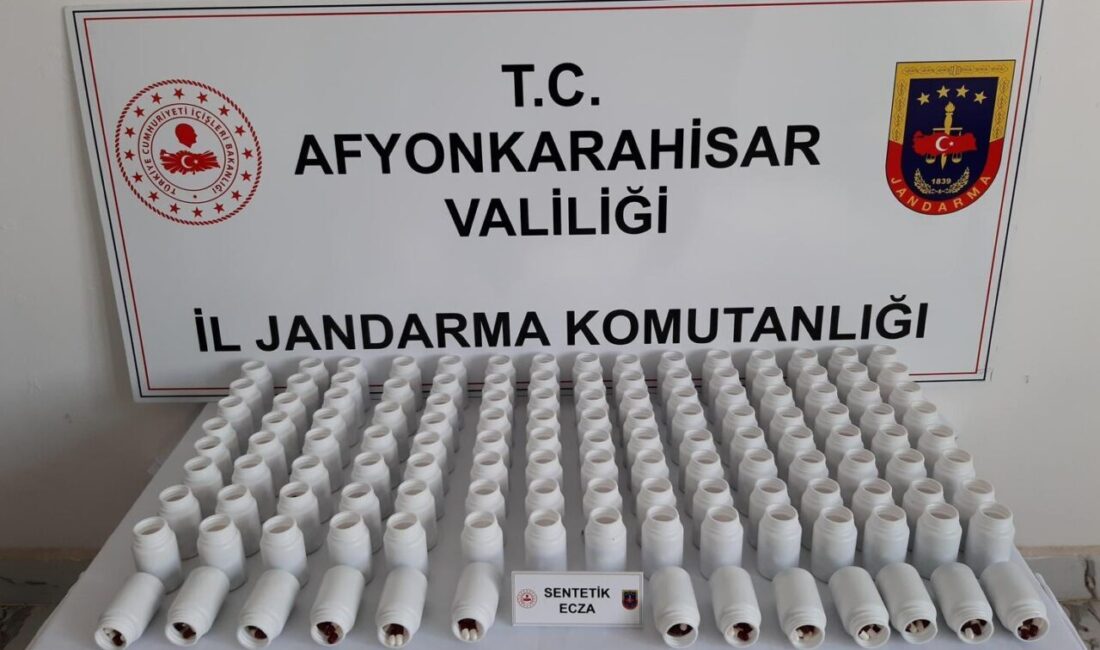 AFYONKARAHİSAR (AA) – Afyonkarahisar'da düzenlenen uyuşturucu operasyonunda 4 şüpheli gözaltına